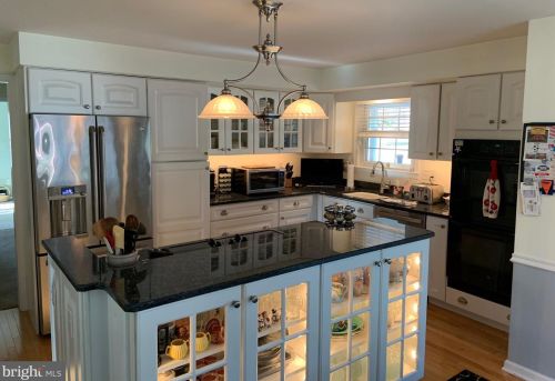 1615 Heebner Way, Lansdale PA 19446-4317 exterior