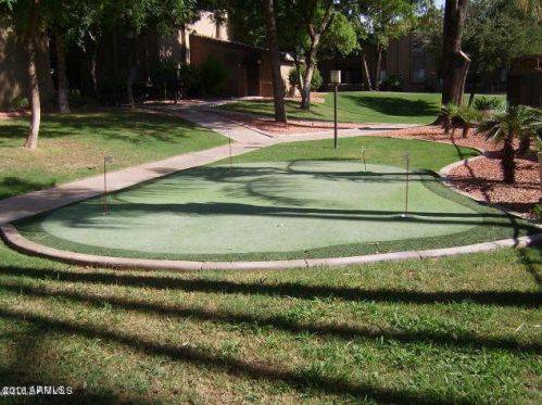 3825 Camelback Rd, Phoenix AZ  85018-2643 exterior