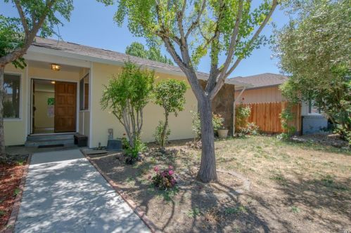 328 Beech Ave, Santa Rosa, CA 95409-3812