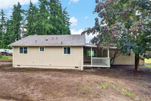 8305 Canyon Rd, Puyallup, WA 98371-6321