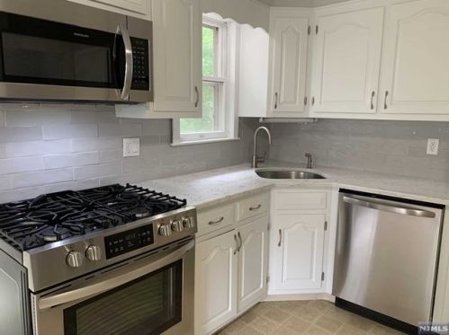 388 Cedar Ave, Ridgewood NJ  07450-5135 exterior