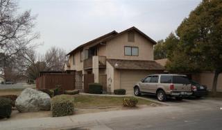 1828 Scenic View Dr, Bakersfield, CA 93307-9317