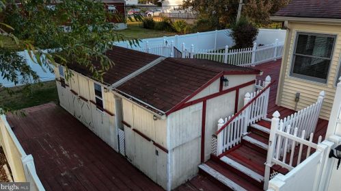 975 Carvel Dr, Dover DE  19901-6685 exterior