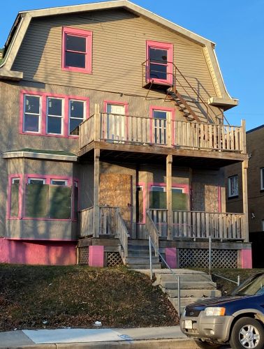 4463 Hopkins St, Milwaukee, WI 53209-5926