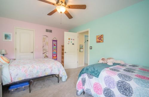 4948 Bayfield Dr, Waterford WI  53185-3376 exterior