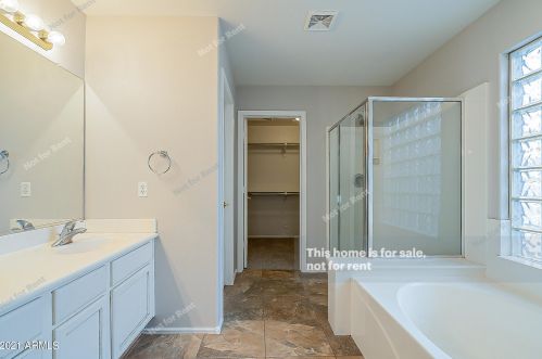 837 Cathy Dr, Gilbert AZ 85296-3639 exterior