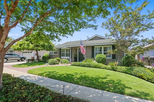 2055 Pattiz Ave, Long Beach, CA 90815-3548