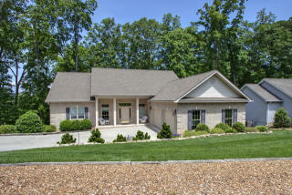 135 Kenosha Ln, Loudon, TN 37774-3173