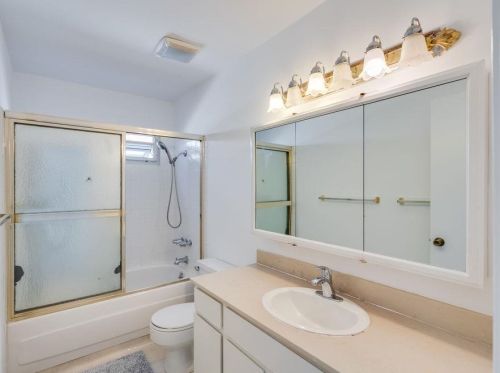 118 Dennis Dr, Daly City CA 94015-2812 exterior