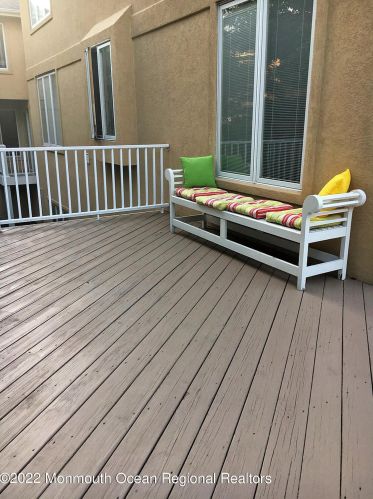 167 Ln Quinta Ct, Holmdel Village NJ  07733-2536 exterior