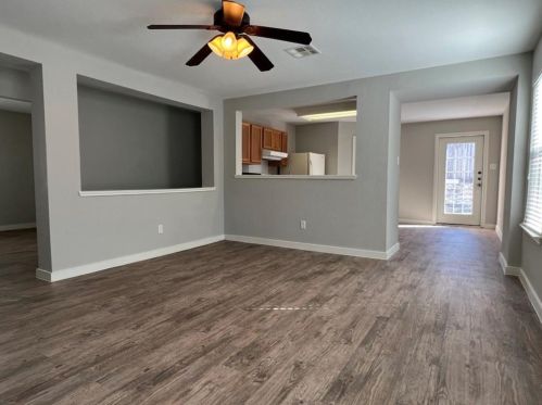2710 Perkins Pl, Georgetown TX  78626-8179 exterior