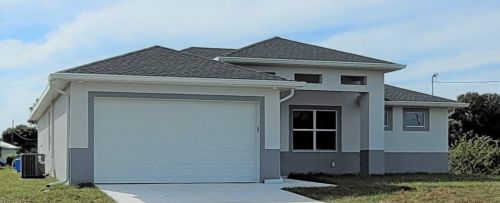 2516 21st St, Lehigh Acres, FL