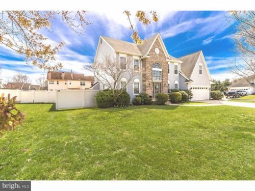 100 Smethwycke Dr, Riverton, NJ 08077-4510