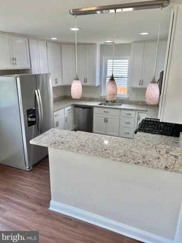 416 Bethune Dr, Wilmington, DE 19801-5721