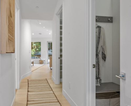 249 Blithedale Ave, Mill Valley CA  94941-2052 exterior