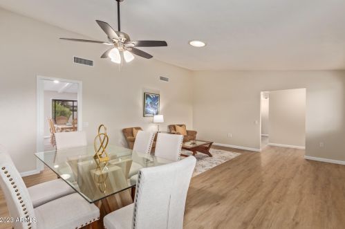 13122 Meeker Blvd, Sun City AZ 85375-3725 exterior