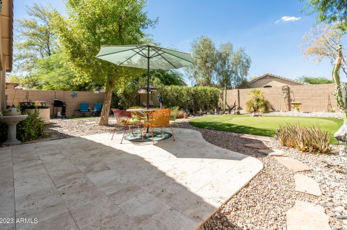 1062 Saddle Way, San Tan Valley, AZ 85143-5338
