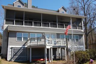 106 Adams Park Rd, Batesburg-Leesville SC  29070-8900 exterior