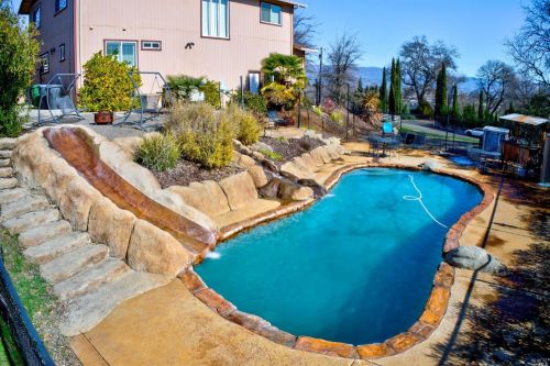 2979 Keeling Ave, Lakeport CA  95453-6804 exterior