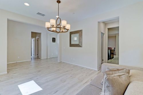 6248 Satterfield Way, Chino CA  91710-1328 exterior