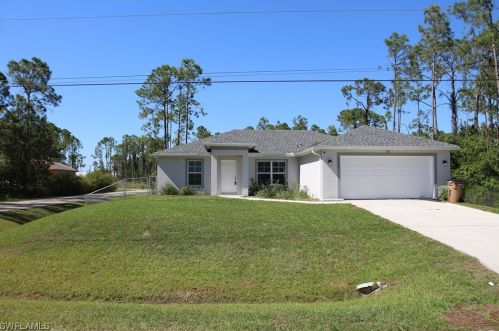 3112 20th St, Lehigh Acres, FL 33976-3544
