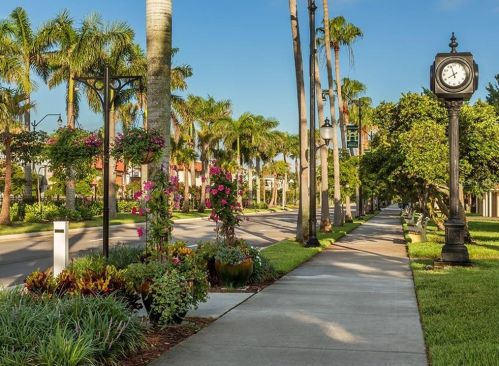 8313 Lightfoot Dr, Nokomis FL  34275-3211 exterior