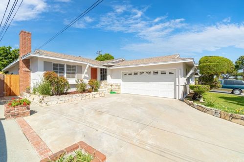 16303 Mckinley Ave, Long Beach, CA 90746-1030