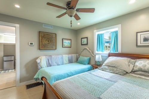765 Gulf Bch Dr, Saint George Island FL  32328-3112 exterior