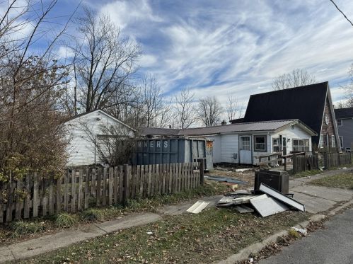 486 Scranton Ave, Marion, OH 43302-2154