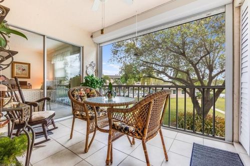 5451 Rattlesnake Hammock Rd, Naples FL  34113-7424 exterior