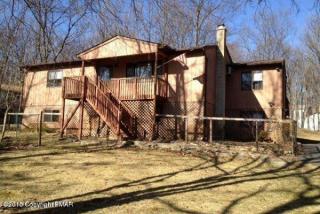 4937 Pine Ridge Dr, Bushkill PA  18324-8436 exterior