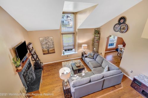 1201 Buckingham Cir, Middletown NJ  07748-3453 exterior