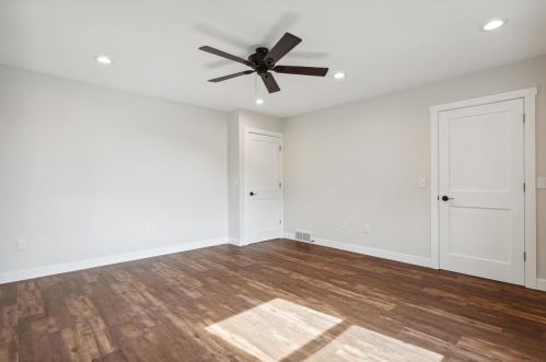 1438 Bea Ann Dr, Dodgeville WI  53533-8963 exterior