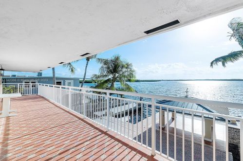 632 Island Dr, Key Largo FL  33037-4808 exterior