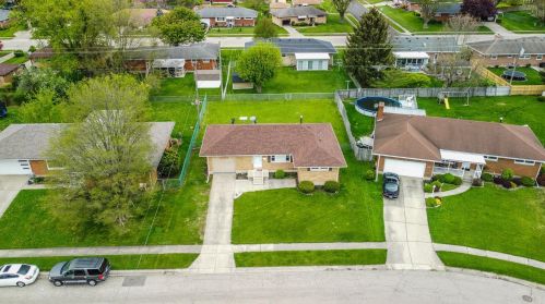 4466 Phoenix Dr, Springfield OH  45503-6326 exterior