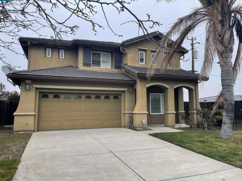 210 Kate Ln, Oakley, CA 94561-3981