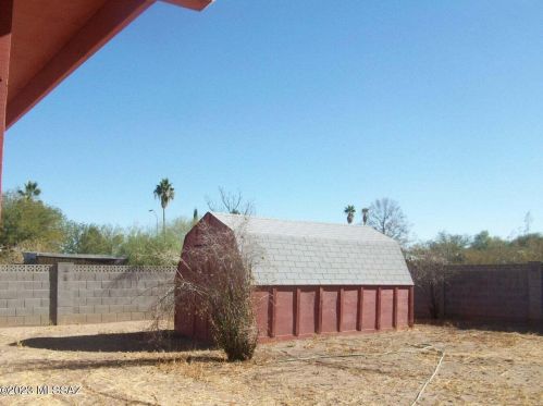 931 Acadia Dr, Tucson AZ 85756-7217 exterior