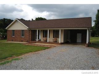 227 Persimmon Cir, Statesville, NC 28625-2129