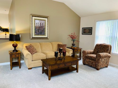 83 Hawick Dr, Valpo IN  46385-9331 exterior