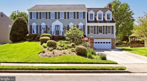 12779 Turberville Ln, Herndon, VA 20171-2216