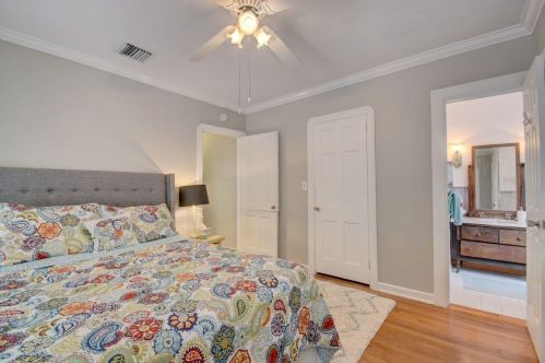 219 33rd St, West Palm Beach FL  33407-4907 exterior