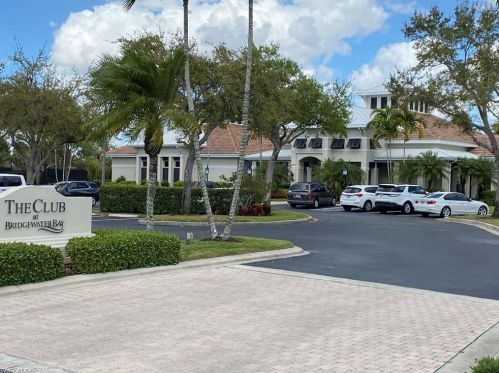 3033 Driftwood Way, Naples, FL 34109-8944