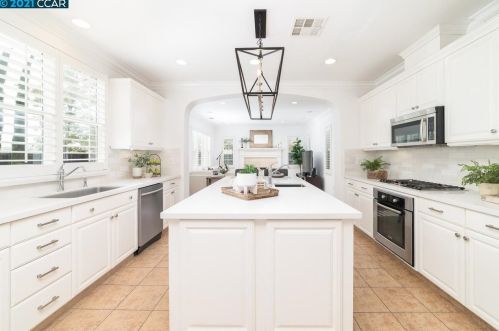 3333 Griffon St, Danville CA  94506-5007 exterior