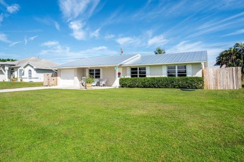 2543 Petit Ln, Fort Pierce, FL 34952-5423
