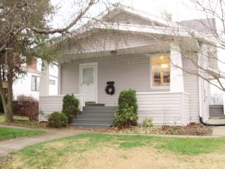 222 Hodgson Ave, Houston, PA 15342-1424
