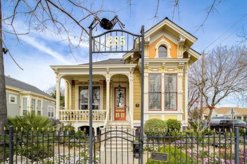 285 Saint James St, San Jose, CA 95112-5476