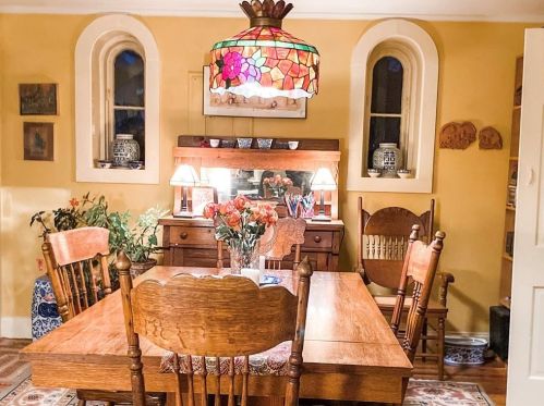 23 Greenough Pl, Middletown RI 02840-2752 exterior