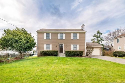 65 Carter Dr, Stamford, CT 06902-7011