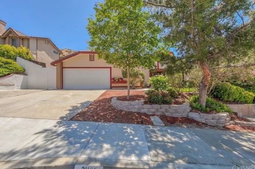 29104 Poppy Meadow St, Santa Clarita, CA 91387-4409