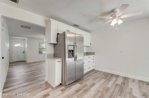 2965 Lantern Dr, Daytona Beach FL  32119-8510 exterior